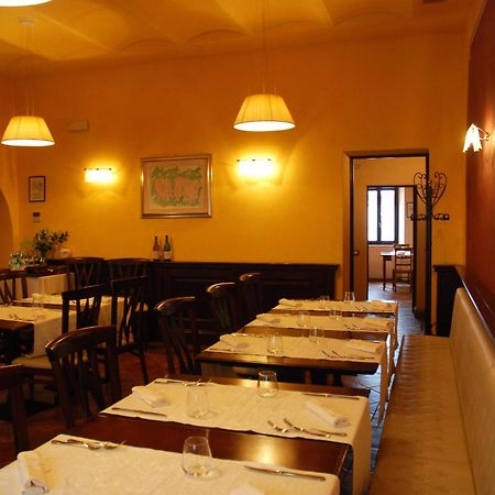 Locanda Le Logge Urbisaglia Esterno foto