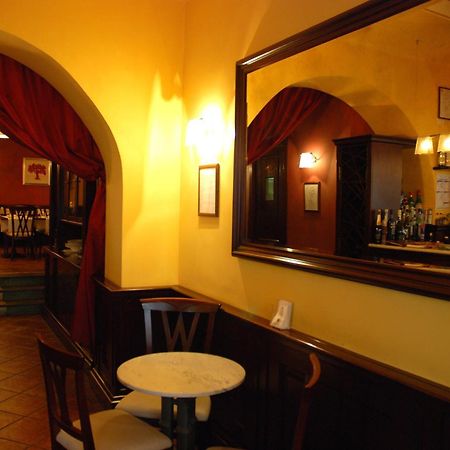 Locanda Le Logge Urbisaglia Esterno foto