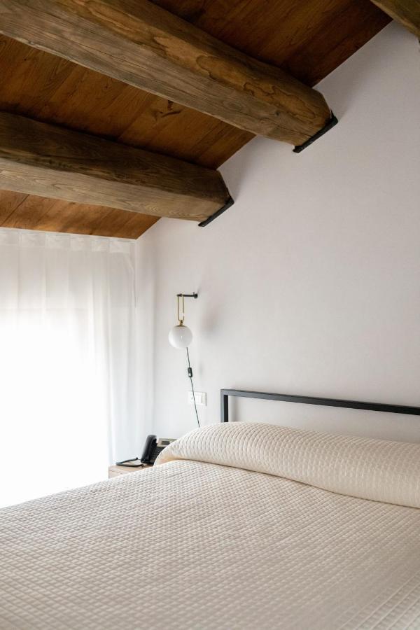 Locanda Le Logge Urbisaglia Esterno foto