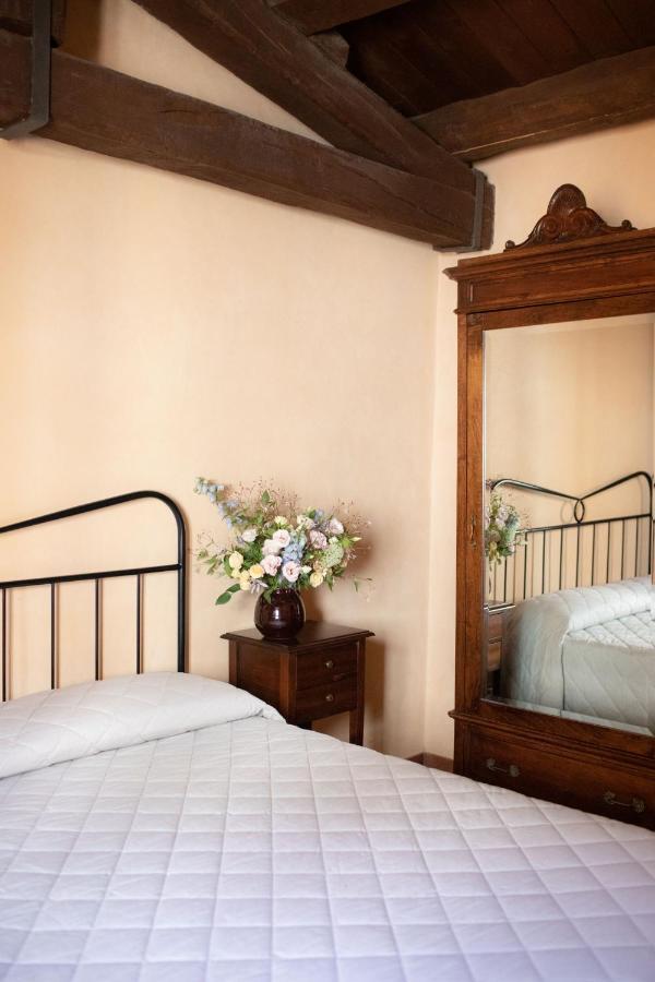 Locanda Le Logge Urbisaglia Esterno foto